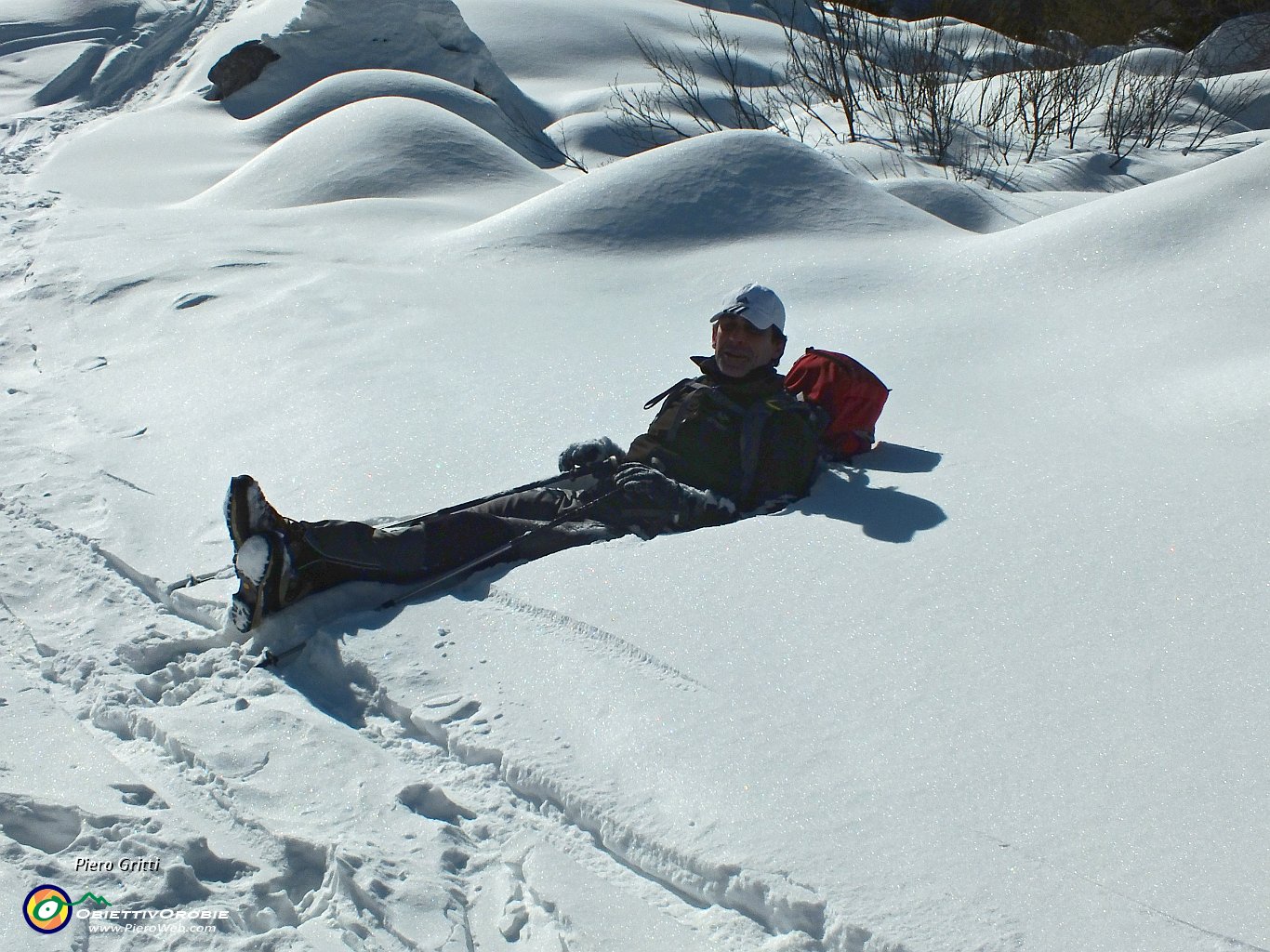 75 Affondi nella neve....JPG